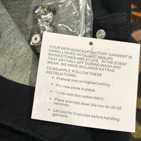 Brand new Dream Jeannes Quacker Factory Deep Win Button Jacket Rhinestones - Picture 10 of 10